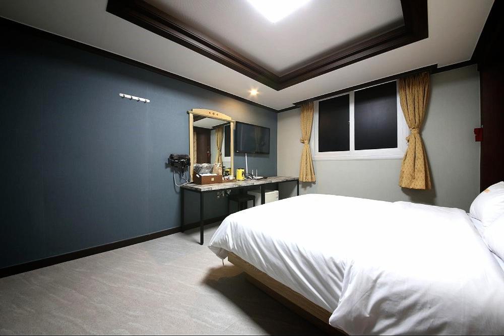 Geoje A-Plus Hotel Kültér fotó