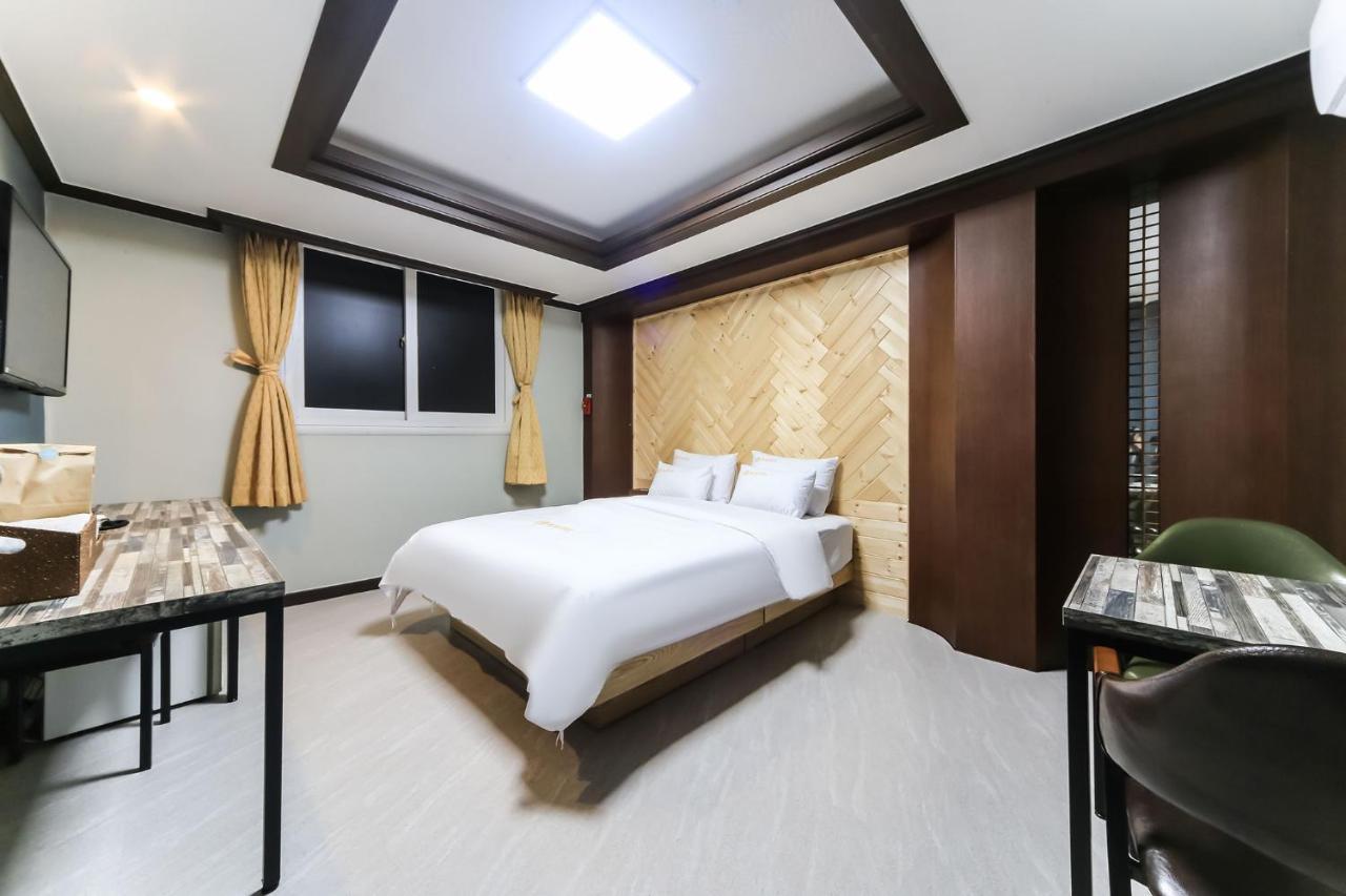 Geoje A-Plus Hotel Kültér fotó